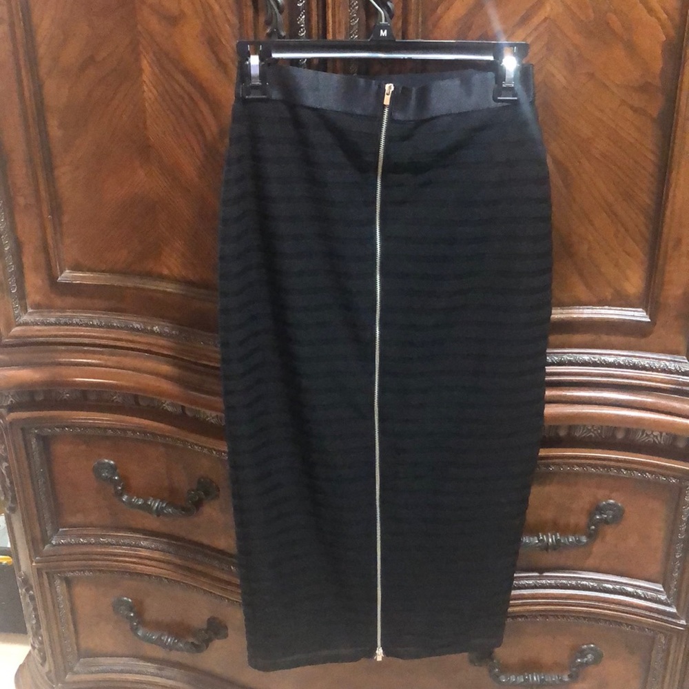 Black Express skirt